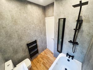 Bathroom- click for photo gallery